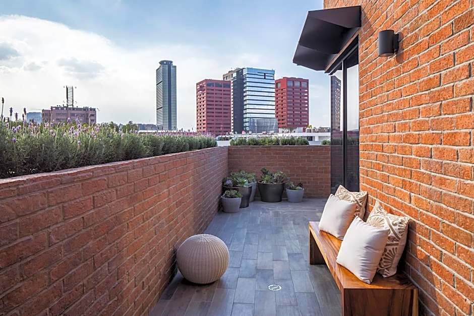 Mathias Luxury Plus by Viadora