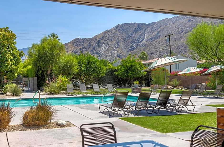 The Hideaway - 21 and Over - A Town & Desert Boutique Hotel