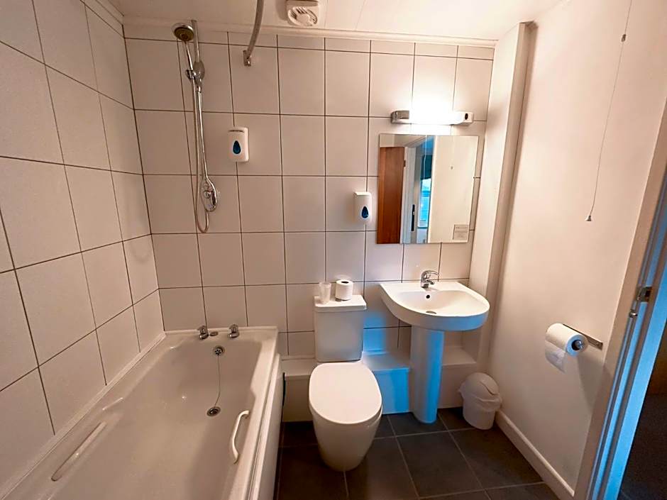 Pine Lodge Hotel & Restaurant Mansfield