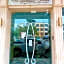 De Galleria Hotel