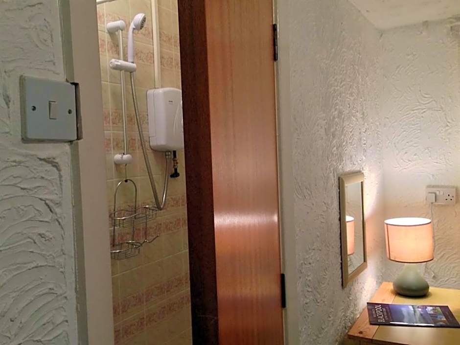 Wilsons Hotel - Blackpool Tower View