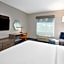 Holiday Inn Express Hotel & Suites Grand Rapids-North By IHG