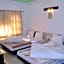 Hotel Ashapura Palace