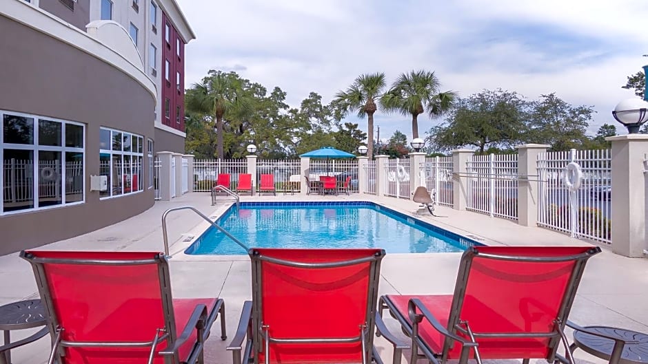 Holiday Inn Express St. Petersburg North / I-275 By IHG