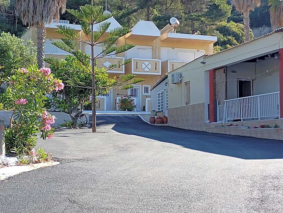 Denise Apartments Kefalos