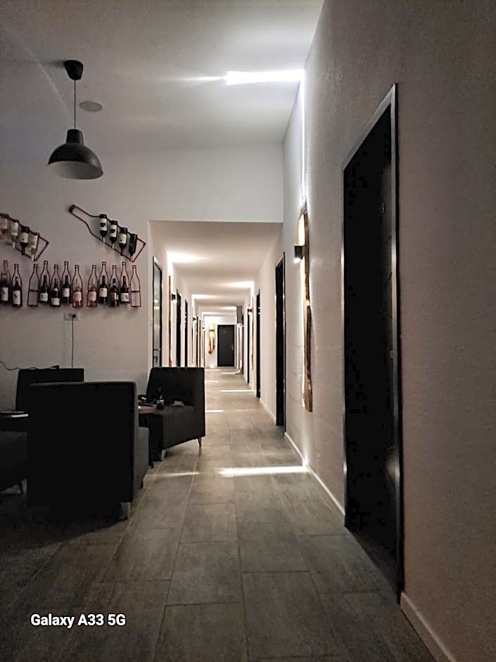 Borderline Accomodation