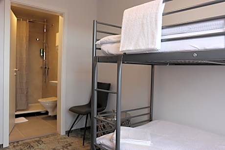 Quadruple Room with Private Bathroom