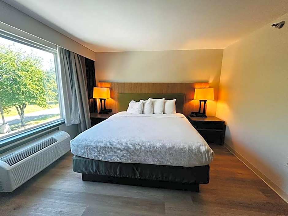 Radiant Inn & Suites