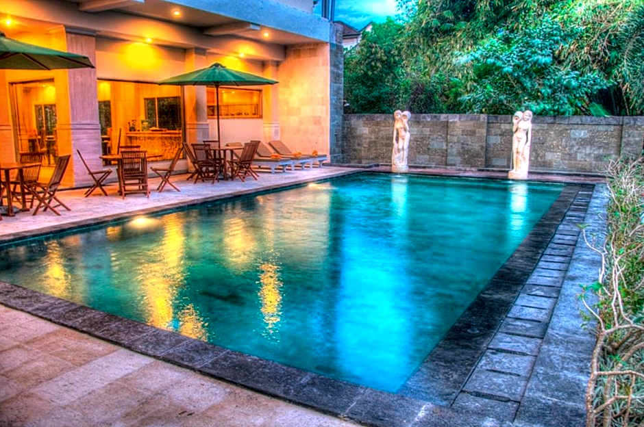 Puri Saron Denpasar Hotel