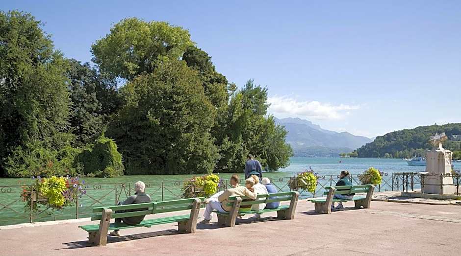 ibis Styles Annecy Gare Centre