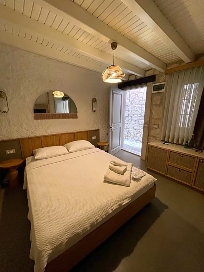Monk Hotel Alaçatı