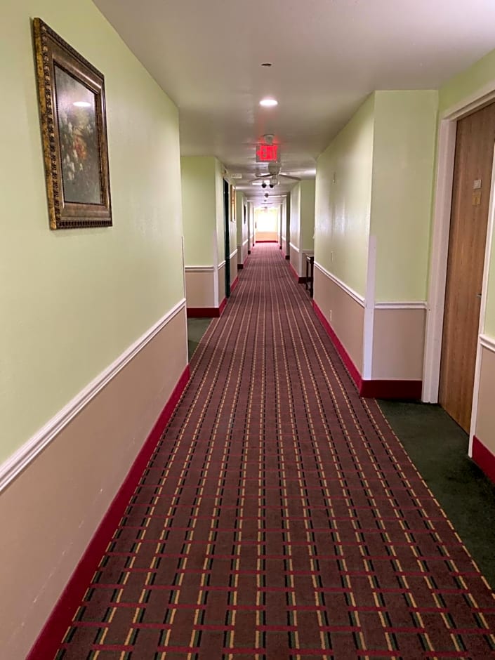 Guest House Inn Medical District near Texas Tech Univ