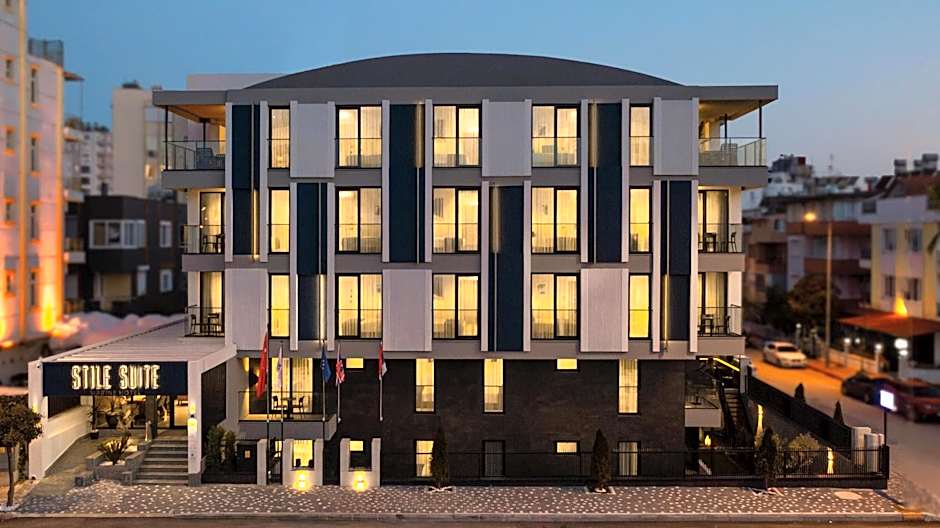 STIL SUITE MARINE HOTEL