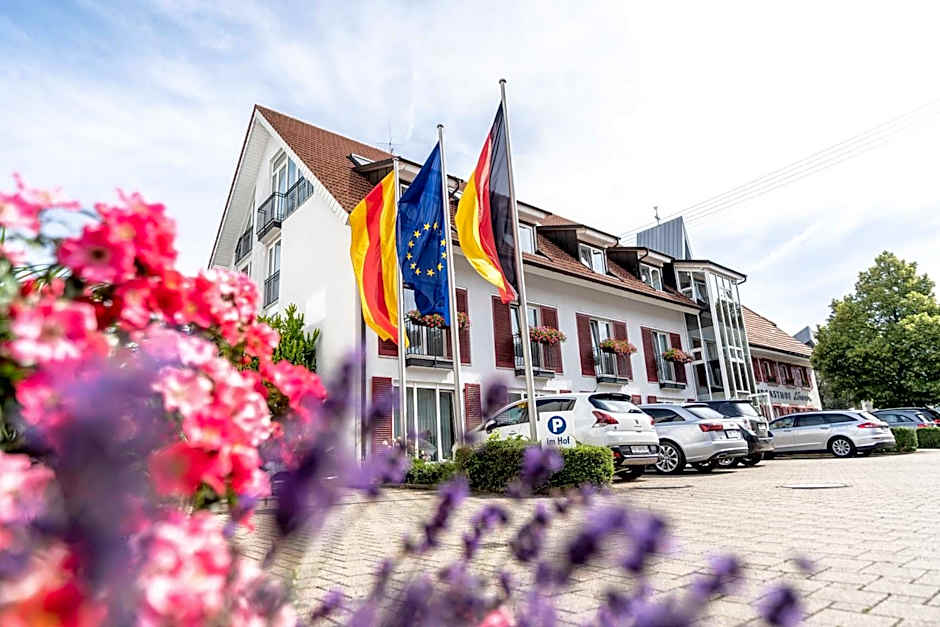 Hotel & Gasthaus Lowen