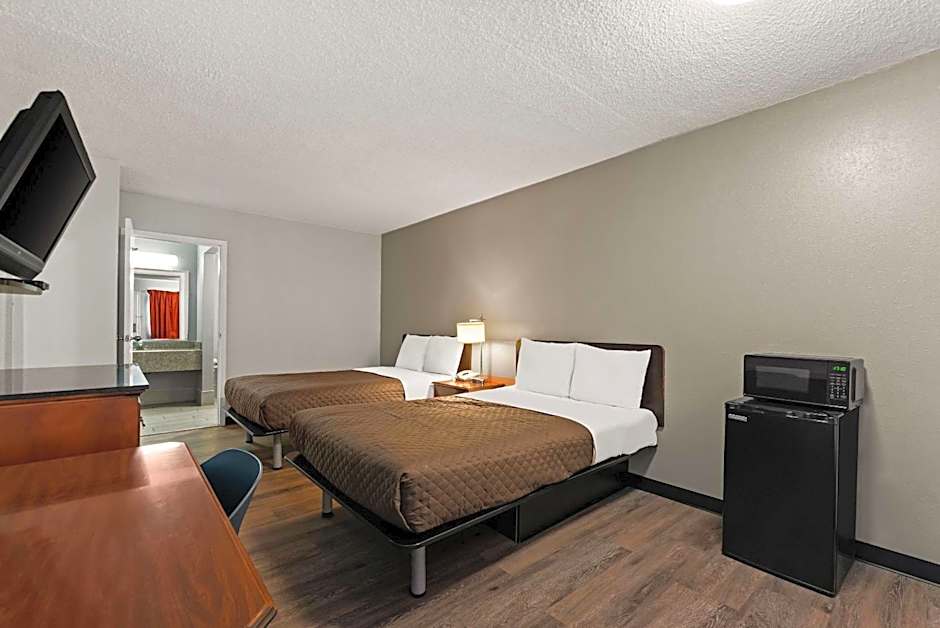 Rodeway Inn Brooklawn