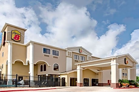 Super 8 by Wyndham Intercontinental Houston TX