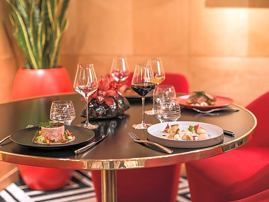 Warwick Paris (Former Warwick Champs-Elysees)