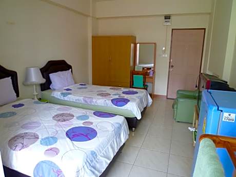 Economy Twin Room