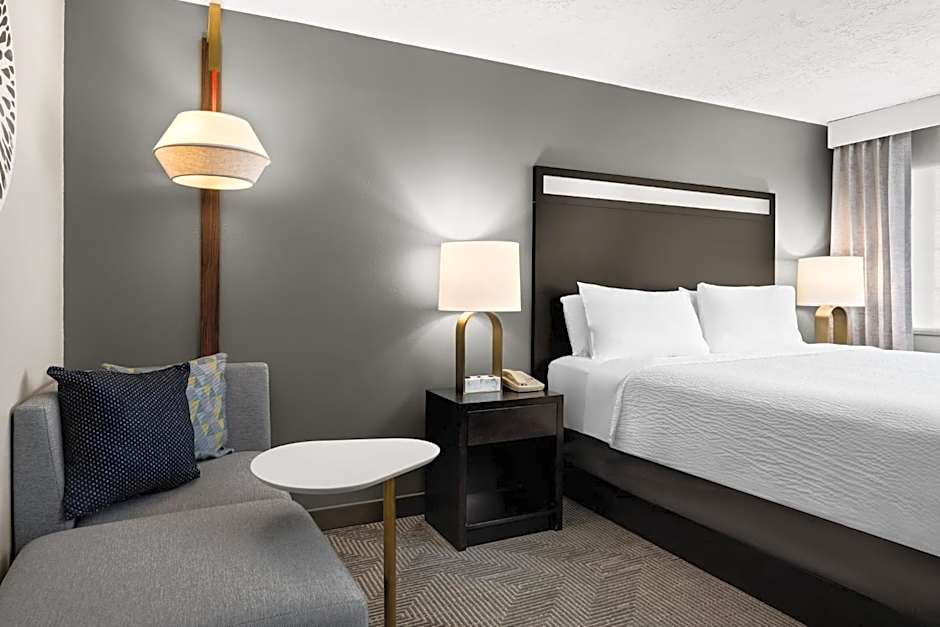 Holiday Inn & Suites Albuquerque Airport By IHG