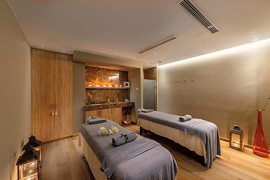 Crystal Springs Beach Hotel