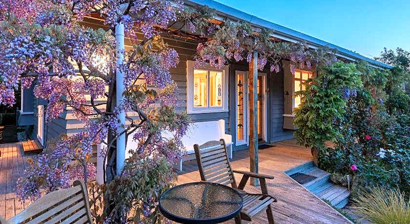 Olde Mill House Bed & Breakfast and Cycle Hire