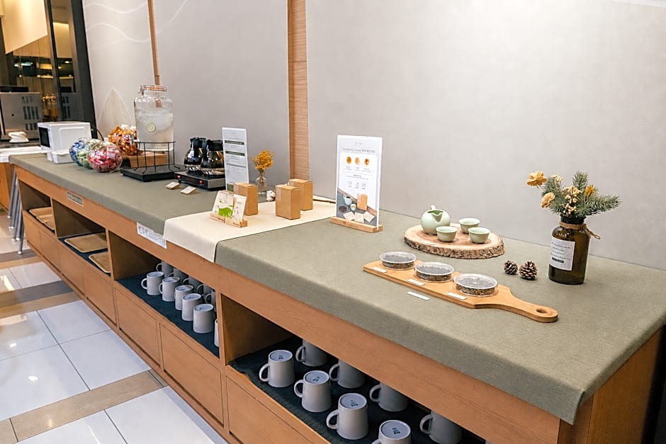 Green Hotel-Tea Way