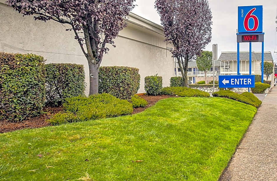 Motel 6-Coos Bay, OR