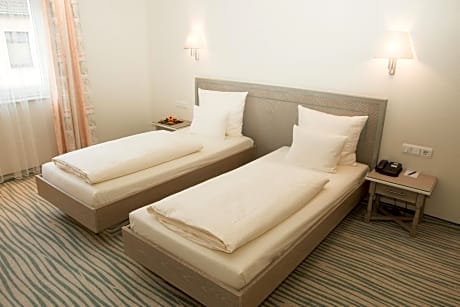 Comfort Twin Room