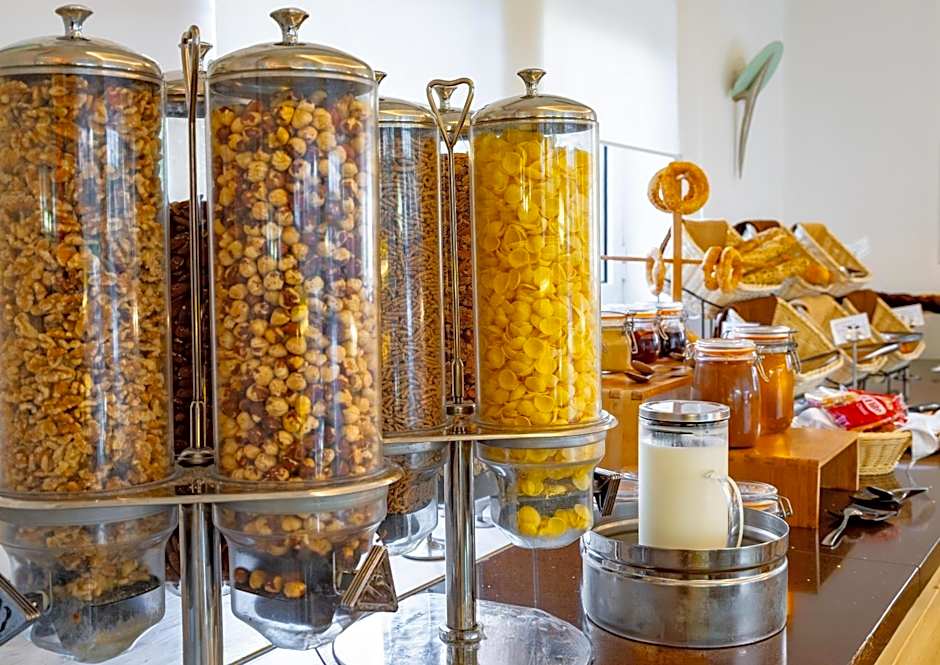 Civitel Attik Rooms & Suites