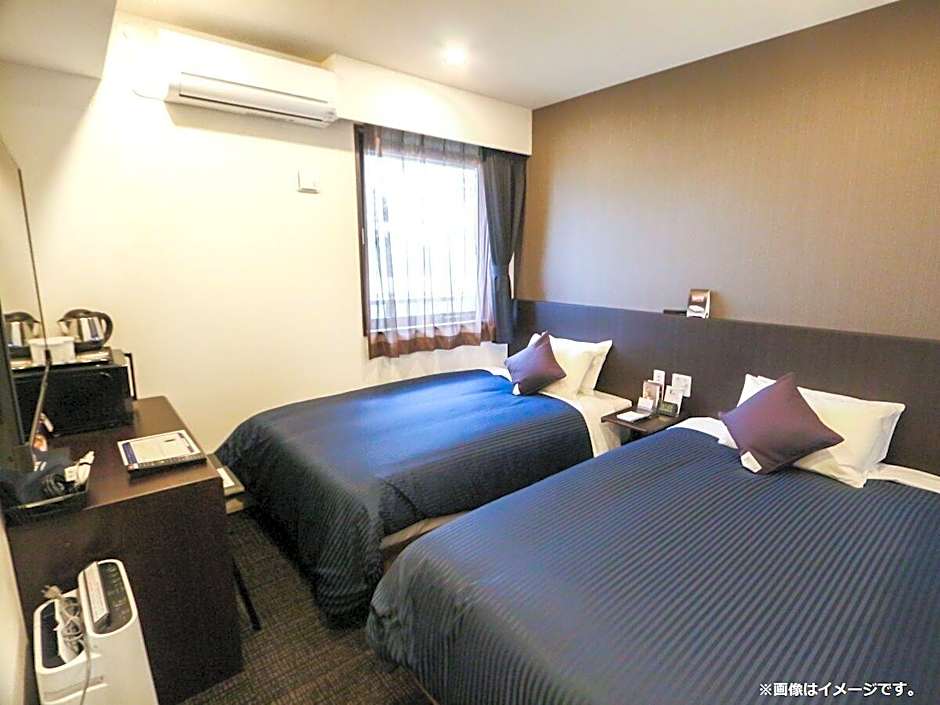 HOTEL LiVEMAX SENDAI KOKUBUNCHO