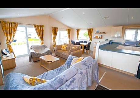 MP629 Parkdean Camber Sands