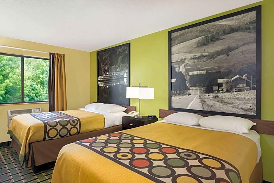 Super 8 by Wyndham Marietta