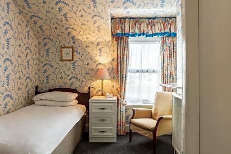 Classic Single Room