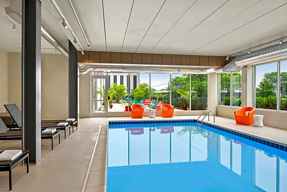 Aloft by Marriott Chicago Schaumburg