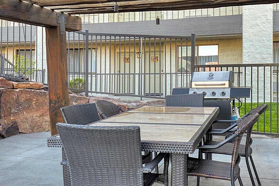 Best Western Foothills Inn