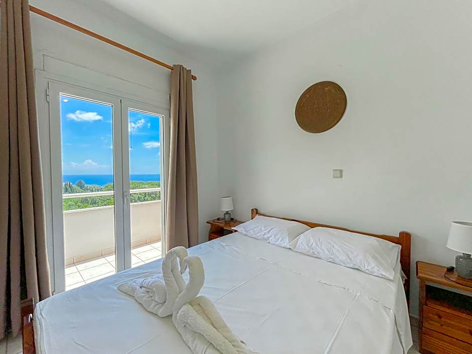 Amazona Apartments and Studios