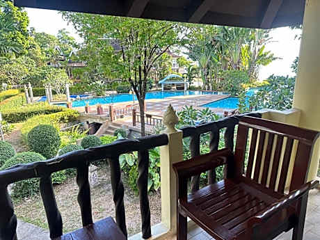 Deluxe Family Room