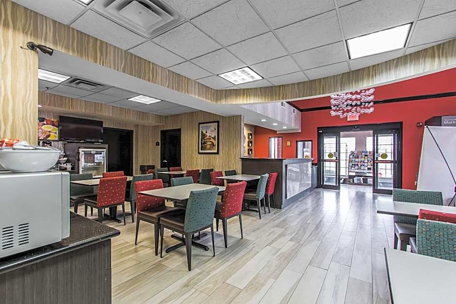 Comfort Suites Fairgrounds West