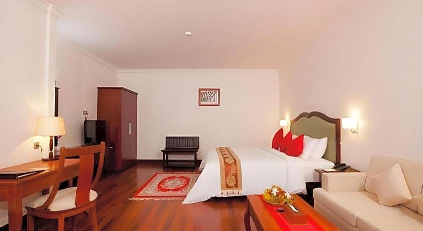 SOKHALAY ANGKOR RESIDENCE AND SPA