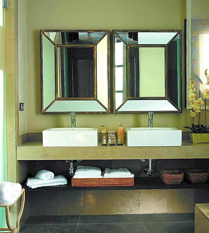 Asia Gardens Hotel & Thai Spa, a Royal Hideaway Hotel