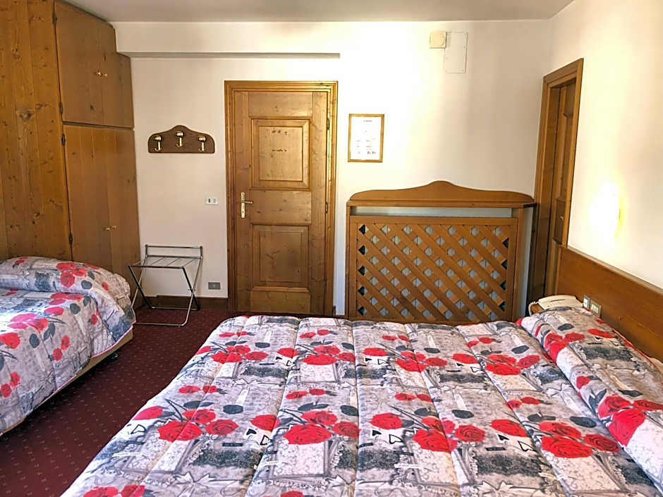 Photo 1 of 10 of Triple Room