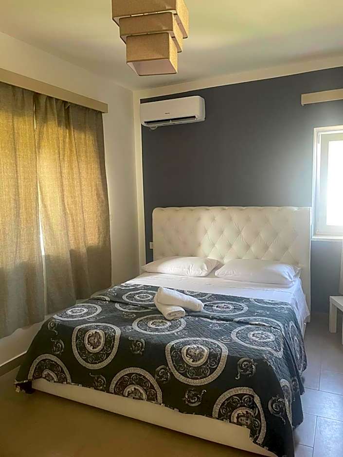 Villa Aurea Rooms & More