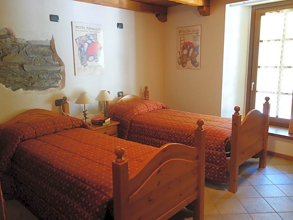 Auberge Lou Créton di Lui Hostel