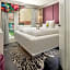 Staypineapple, An Artful Hotel, Midtown
