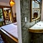 Serenity Hotel
