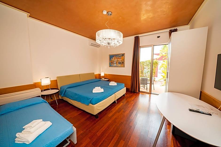 Albatros Hotel