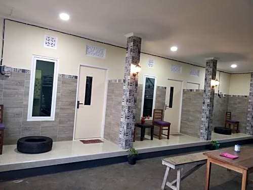 New Szabrian House