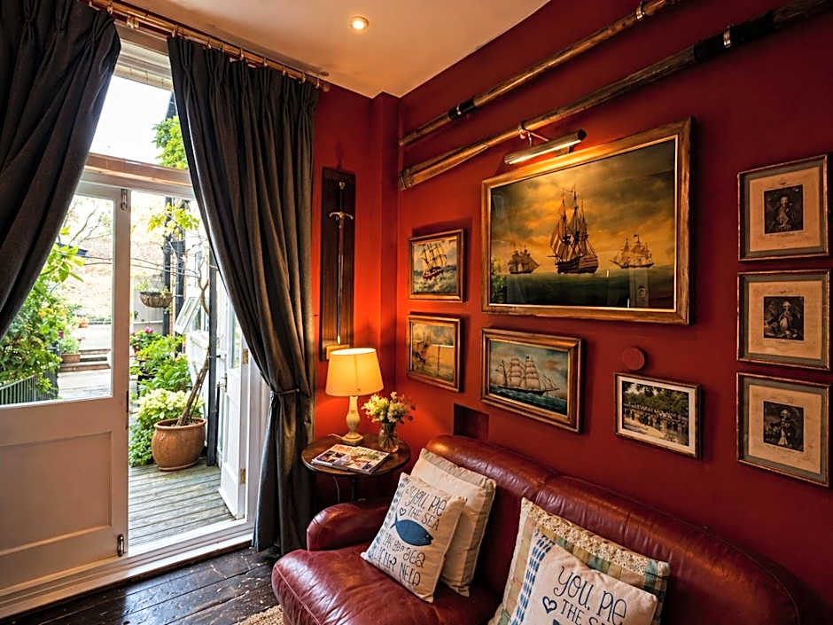 The Royal Harbour Hotel