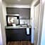 Desert Sands Inn & Suites