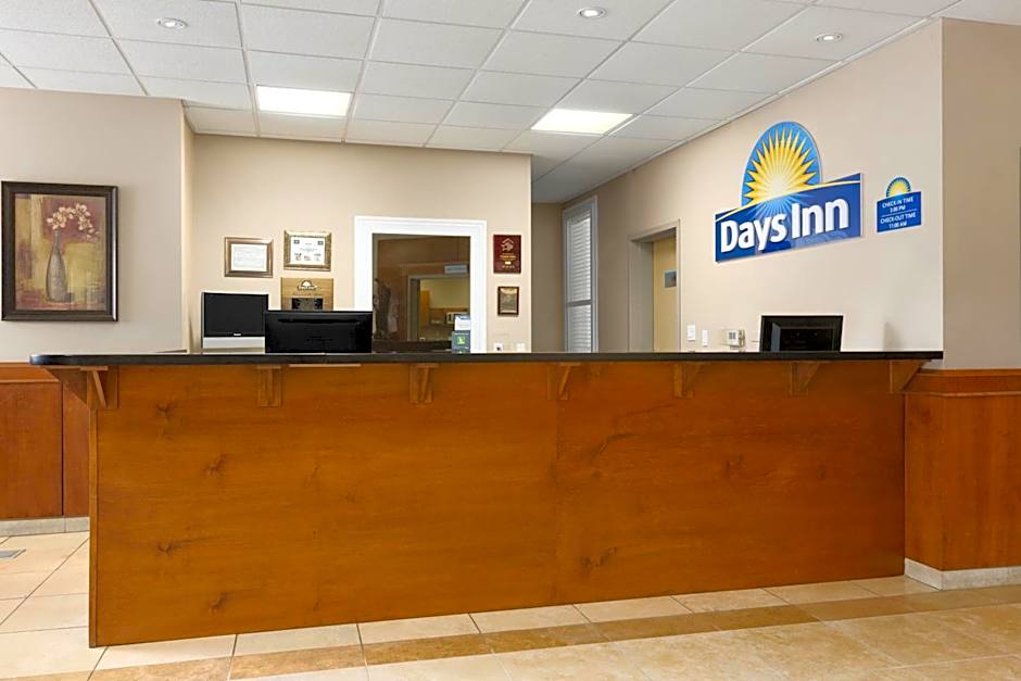 Days Inn by Wyndham Chetwynd